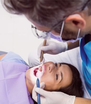 Experience-Gentle-Painless-Dental-Treatment-in-dubai